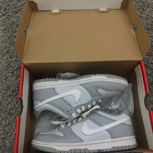Nike low dunks